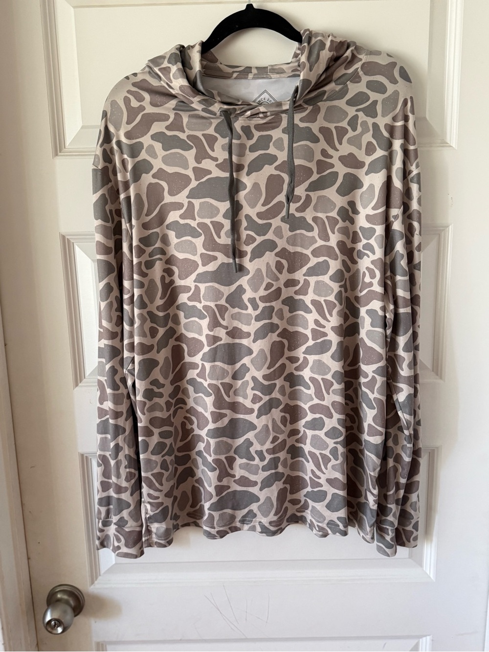 BURLEBO Taupe and Gray Camo Pullover Hoodie